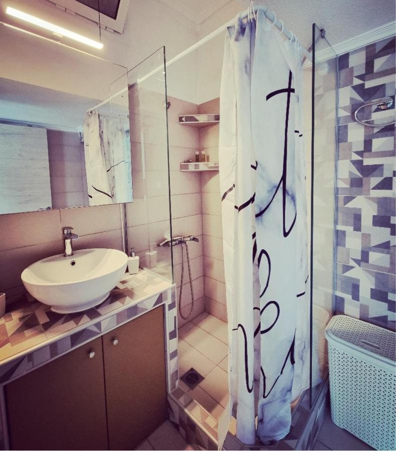 Tararas Apartments Nea Michaniona Bagian luar foto