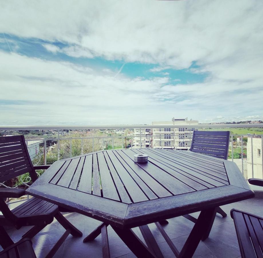 Tararas Apartments Nea Michaniona Bagian luar foto
