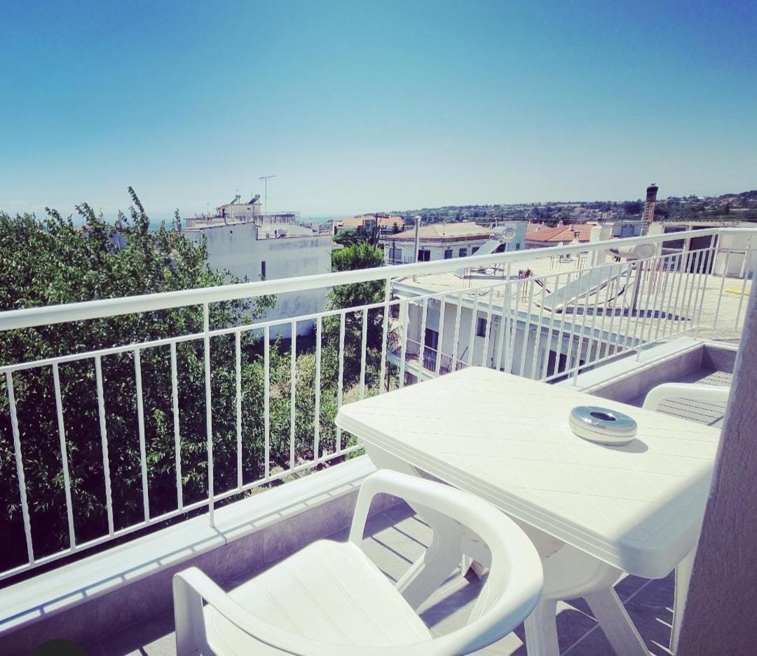 Tararas Apartments Nea Michaniona Bagian luar foto